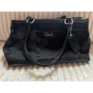 Black coach bag, excellent used condition!